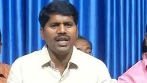 మాకు న్యాయం జరగలేదు .. చంద్రబాబును టార్గెట్ చేసిన  ఏపీ ఉద్యోగుల సమాఖ్య చైర్మన్ వెంకట్రామిరెడ్డి