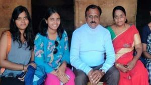  మదనపల్లె జంట హత్యల  కేసు .. విశాఖ మెంటల్ ఆస్పత్రికి దంపతులు పద్మజ , పురుషోత్తం నాయుడు 