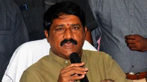  స్పీకర్ ఫార్మాట్ లో లేని గంటా రాజీనామా లేఖ ... విశాఖ ఉక్కు కోసం హై డ్రామా.. మతలబు ఇదేనా ?