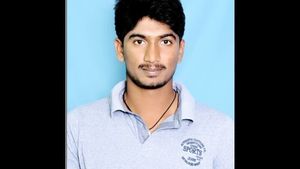 వైఎస్ జగన్ సొంత జిల్లా నుంచి ఐపీఎల్‌కు చిచ్చరపిడుగు: వేలంపాటలో మారంరెడ్డికి ఎంట్రీ