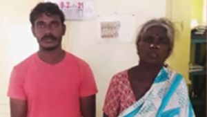 Ladys: పెళ్లి చెయ్యలేదని కోపం, వీధిలో ఆడది కనపడితే చాలు మనోడికి పండగే, ఉదయం చూస్తే?!