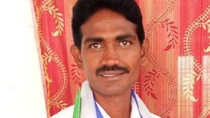 ఒకే ఒక్క ఓటుతో గెలిచిన వైఎస్సార్సీపీ మద్దతుదారు సర్పంచ్ అభ్యర్థి
