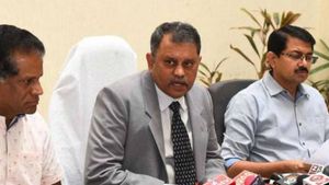 నిమ్మగడ్డకు తొలి సక్సెస్‌-పంచాయతీల్లో లక్ష నామినేషన్లు-పనిచేయని ఏకగ్రీవాల ఆఫర్‌