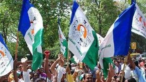 ఏపీలో అధికార పార్టీకి సవాల్ గా  ఏకగ్రీవాలు .. మంత్రులు, ఎమ్మెల్యేల ముందే వైసీపీ గ్రూప్ 'పంచాయితీలు'
