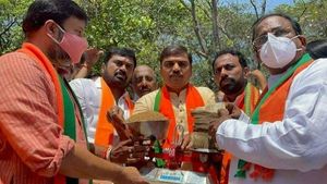 జగన్ మతాన్ని పక్కన పెట్టినట్టే? సమస్యలపై ఫోకస్ పెట్టిన ఏపీ బీజేపీ: కేజీలెక్కన ఇసుక