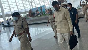 తన గొంతు నొక్కలేరన్న చంద్రబాబు... రికార్డింగ్ డ్యాన్సులకు కరోనా అడ్డు రాలేదా ? టీడీపీ నేతల ధ్వజం 