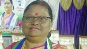 విశాఖ వైసీపీలో విషాదం: కొత్తగా ఎన్నికైన జీవీఎంసీ కార్పొరేటర్ సూర్యకుమారి హఠాన్మరణం