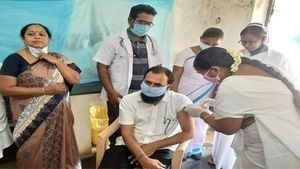 కోవిడ్ టీకా తీసుకున్న వైసీపీ ఎమ్మెల్యే ఆర్కేకు అస్వస్థత - కీలక వ్యాఖ్యలు