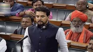 స్టీల్‌ ప్లాంట్‌పై కేంద్రం మరో క్లారిటీ- అమ్ముడుకాకపోతే మూసేస్తాం- ప్రైవేటీకరణకు బెదిరింపులు