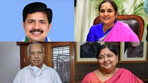 తిరుపతి ఉపఎన్నిక: సొంత కారు లేని వైసీపీ అభ్యర్థి,ఆస్తులే లేని కాంగ్రెస్ అభ్యర్థి,అందరికన్నా రిచ్ ఆవిడే... 