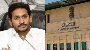 ఏపీలో పరీక్షల రగడ : టీడీపీ ఫైట్ , జగన్ సర్కార్ నిర్ణయంపై తల్లిదండ్రుల పిల్, హైకోర్టులో పంచాయితీ