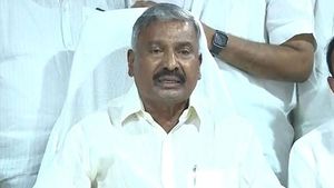 సంచలనం: వైసీపీ ఎంపీల రాజీనామా -తిరుపతిలో ఓడితే చేస్తారన్న మంత్రి పెద్దిరెడ్డి -పవన్ పెయిడ్ ఆర్డిస్ట్