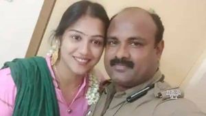 Actress: హీరోయిన్ రెండో మొగుడు ఎస్ఐ, కేసు పెట్టిన రాధా, చెత్త క్యారెక్టర్ అంటూ రివర్స్ కేసు!