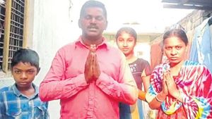  సారూ.. ఆదుకోండి... కరోనాతో జీవితాలు కకావికలం, ప్రైవేట్ టీచర్ల వెతలు