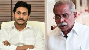 వివేకా హత్య కేసు- చంద్రబాబు బాటలోనే జగన్- ముప్పేటదాడితో కేంద్రంపైకి నెపం