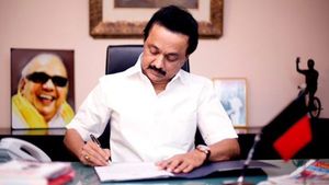  సీఎంగా 2వరోజే స్టాలిన్ సంచలనం -తమిళనాడులో పూర్తి లాక్‌డౌన్ -మే10 నుంచి రెండు వారాలపాటు