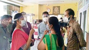  రూల్స్ బ్రేక్.. కోవిడ్ ఆస్పత్రులపై కొరడా, నోటీసులు జారీ