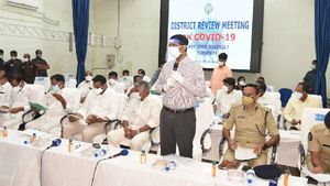 చిత్తూరు స్పెషల్‌- కర్ఫ్యూ సమయం పెంపు- కోవిడ్‌ నెగెటివ్‌ వస్తేనే జిల్లాలో అనుమతి..