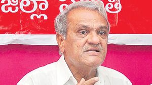 స్టెరాయిడ్స్ వల్లే కోటయ్యకు అస్వస్థత-కార్పోరేట్ గోల ఎక్కువైంది-ఆనందయ్య మందుపై సీపీఐ నారాయణ 