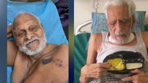 ఒకరికి 110 ఏళ్లు,మరొకరికి 103 ఏళ్లు... శతాధిక వయసులో కరోనాను జయించిన వృద్దులు...  