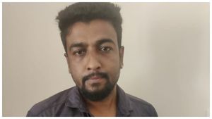 Bengaluru: బాంగ్లాదేశ్ యువతి గ్యాంగ్ రేప్ కేసు, కింగ్ పిన్ అరెస్టు, పోలీసులపై కత్తి దాడి, బుల్లెట్ ! 