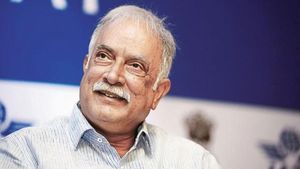 సాయిరెడ్డికి అశోక్‌ ఘాటు కౌంటర్‌- జ్ఞానం పెంచుకో- దాడుల సంస్కృతి మానుకో..