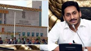 జగన్‌కు ఏపీ హైకోర్టు భారీ షాక్‌- తనపై కేసుల ఉపసంహరణపై ఆగ్రహం- సుమోటో విచారణ