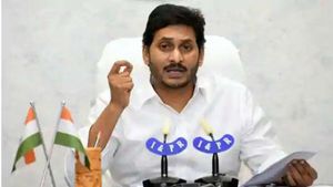  డీఎస్సీ 2008 అభ్యర్థులకు ఏపీ సర్కారు తీపికబురు: ఎస్జీటీలుగా 2193 మంది