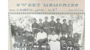ఇదీ చిన్నప్పటి ఫోటో.. నాలుగో తరగతిలో దిగాం, పిక్ షేర్ చేసిన కేటీఆర్