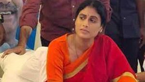  షర్మిల మెడకు 'జల జగడం'-ఇంటిని ముట్టడించిన అమరావతి జేఏసీ-జగన్‌పై పోరాడాలన్న ఇందిరా శోభన్
