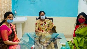 సంచైత తొలగింపు లింగ వివక్షే-సతీసహగమన కాలం కాదు-వాసిరెడ్డి పద్మ వ్యాఖ్యలు