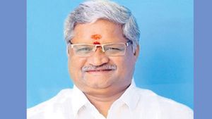 4 నెలలుగా జీతాల కోసం ఉద్యోగుల పడిగాపులు..జగన్ సర్కార్ పై ఏపీ ఎన్జీవోస్ అధ్యక్షుడి షాకింగ్ కామెంట్స్ !!