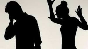  Lady doctor: మగాడు కాదని చెప్పిన మరదలు, సుత్తి, కత్తెరతో ?, రజనీకాంత్ కోడలు స్వప్నా ! 