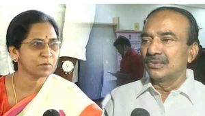  Etela Jamuna Reddy: హుజురాబాద్‌ బరిలో ఈటల లేనట్లేనా..? జమునా రెడ్డి సంచలన వ్యాఖ్యలు..