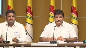 వైసీపీ గూండాలను వదిలేసి దేవినేనిపై కేసులా? భగ్గుమన్న టీడీపీ ;  మైలవరంలో టీడీపీ ఆందోళన, అరెస్టులు