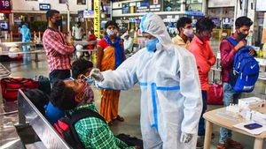 ఏపీలో స్వల్పంగా తగ్గిన కరోనా కేసులు: 22 మంది మృతి