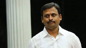 గెల్లును గెలిపిద్దాం: కేసీఆర్‌కు కానుక ఇద్దాం, పాడి కౌశిక్ రెడ్డి