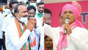 Huzurabad:తల్లి లాంటి పార్టీని గుండెల మీద తన్నాడు-ఈటలపై ట్రబుల్ షూటర్ ఫైరింగ్ స్పీచ్-హుజురాబాద్‌లో హామీల జల్లు