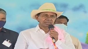  76 కుటుంబాలకు దళిత బంధు.. ఊరంతా కొత్త ఇళ్లు కడతాం: సీఎం కేసీఆర్