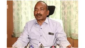 ఏపీలో బోగస్ చలాన్ల భారీ స్కాం: కోట్లాది రూపాయల ఆదాయానికి గండి, సీఎం జగన్ సీరియస్