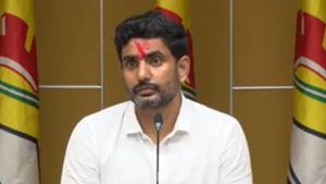 ఏ తప్పు చేశా.. స్టేషన్లు తిప్పి.. వదిలేయాల్సి వచ్చింది..?: నారా లోకేశ్