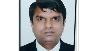  కూకట్‌పల్లిలోని ఓ హెటల్‌లో డాక్టర్ చంద్రశేఖర్ ఆత్మహత్య: ఆ హత్య కేసే కారణమా?