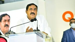 రాష్ట్రమంతా దళితబంధు.. మూడేళ్లలో అమలు: మంత్రి ఎర్రబెల్లి