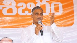 బీజేపీతోనే పోటీ.. కాంగ్రెస్ జాడ లేదు, కాషాయ దళంపై హరీశ్ రావు విసుర్లు