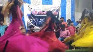 ఆలయ ప్రతిష్టాపన కార్యక్రమంలో రికార్డింగ్ డ్యాన్సులు ; ప్రకాశం జిల్లాలో షాకింగ్ ఘటన, మరో దుమారం 