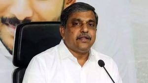 చంద్రబాబుపై వైసీపీ అంచనాలివే ? అలా చేస్తే కొంపమునగడం ఖాయం- సజ్జల అలర్ట్ పై చర్చ