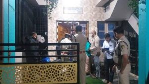 Illegal affair: రాత్రి డాడీ, ఆంటీని స్పాట్ లో నరికి చంపిన కొడుకు, రూ. కోట్లు తగలేస్తున్నాడని ! 