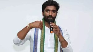మీకు మీరే దాడి చేసుకుని మాపై బురద చల్లుతారా? పట్టాభి మురికికాల్వలో తిరిగే పంది: ఎంపీ మార్గాని భరత్