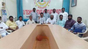పీఆర్సీ 3 శాతమా - ఆరు శాతమా : నేడు జాయింట్‌ స్టాఫ్‌ కౌన్సిల్‌ సమావేశం - తేల్చేస్తారా..!!