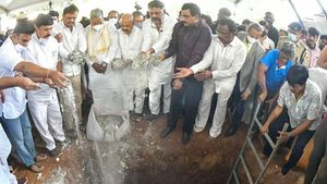  పునీత్ పార్థివ దేహానికి అంత్యక్రియలు పూర్తి: ఈడిగ సంప్రదాయం ప్రకారం..ఖననం